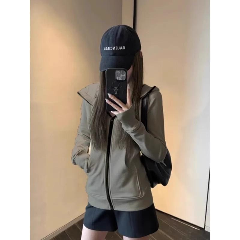 Womens Slim Fit Cropped Hooded Zip-Up Sweatshirt Short Sleeveless Top Korean Style Casual Lightweight Cotton Blend