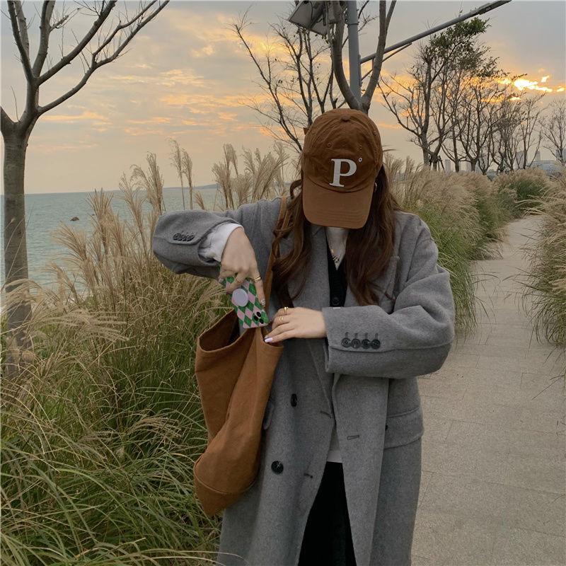 "2024 Women's Korean-Style Woolen Coat: Stylish Gray for Autumn/Winter"