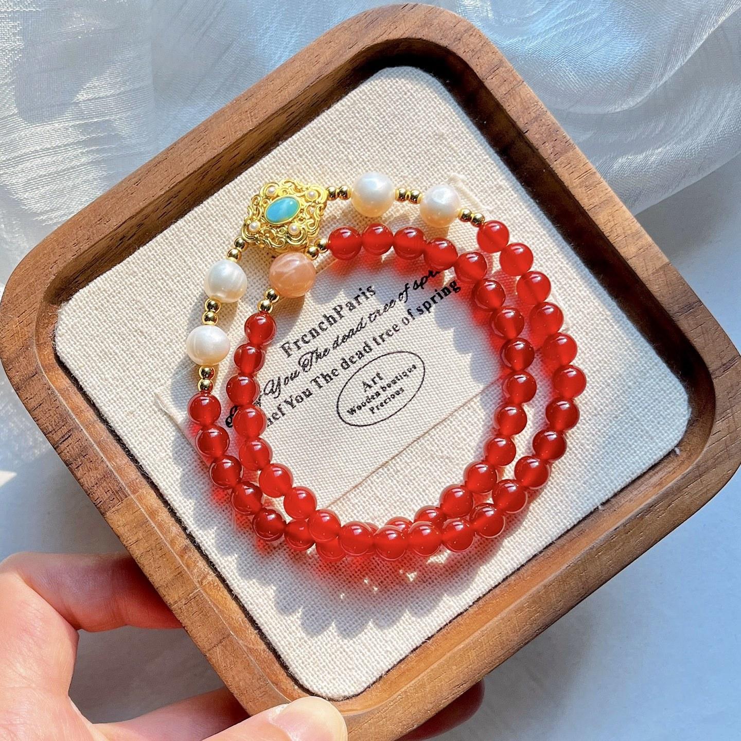 Natural Chalcedony Freshwater Pearl Design Bracelet Bracelet