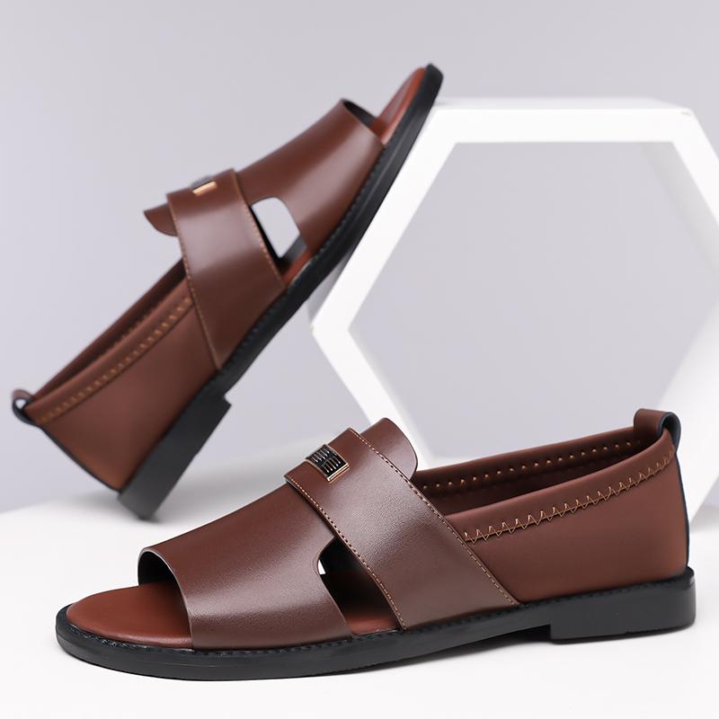 Fashion Summer Fahion New Men Gladiators Peek Toes Patented Leather Casual Shoes Breathable Beach Sandals Outdoor Slippers Black Brown