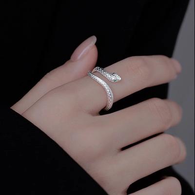 Geist Schlange Ring Damen Einfach Nische Mode Persönlichkeit Offen Zeigefinger Ring Vielseitig Temperament Grüner Diamant Schlange Ring Schmuck