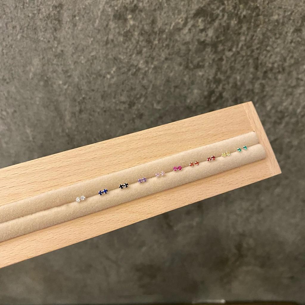 Elegant S999 Sterling Silver Zircon Earrings for Couples: Trendy, Luxurious, and Sophisticated Design