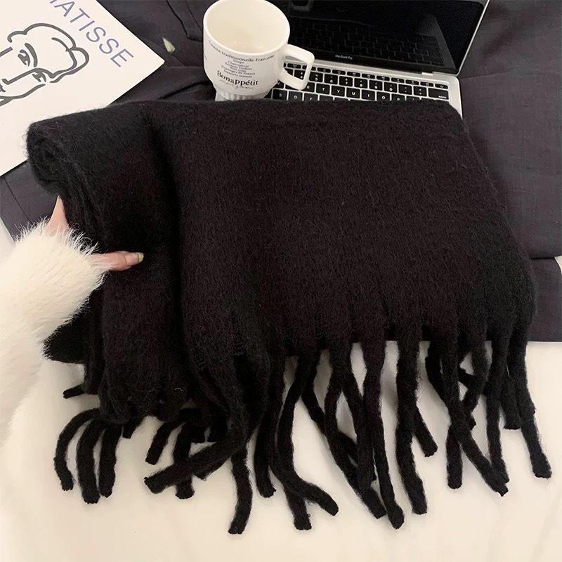 Exquisite Scarf for Female Students in Winter New Style All Match Plaid Shawl Thickened Warm Long Plush Scarf for Men Trendy
