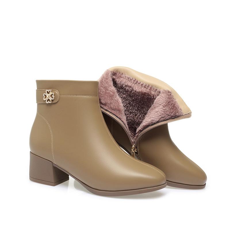 

Khaki short boots women s autumn and winter, new fashion boots soft-soled shoes cotton shoes velvet leather shoes 41
