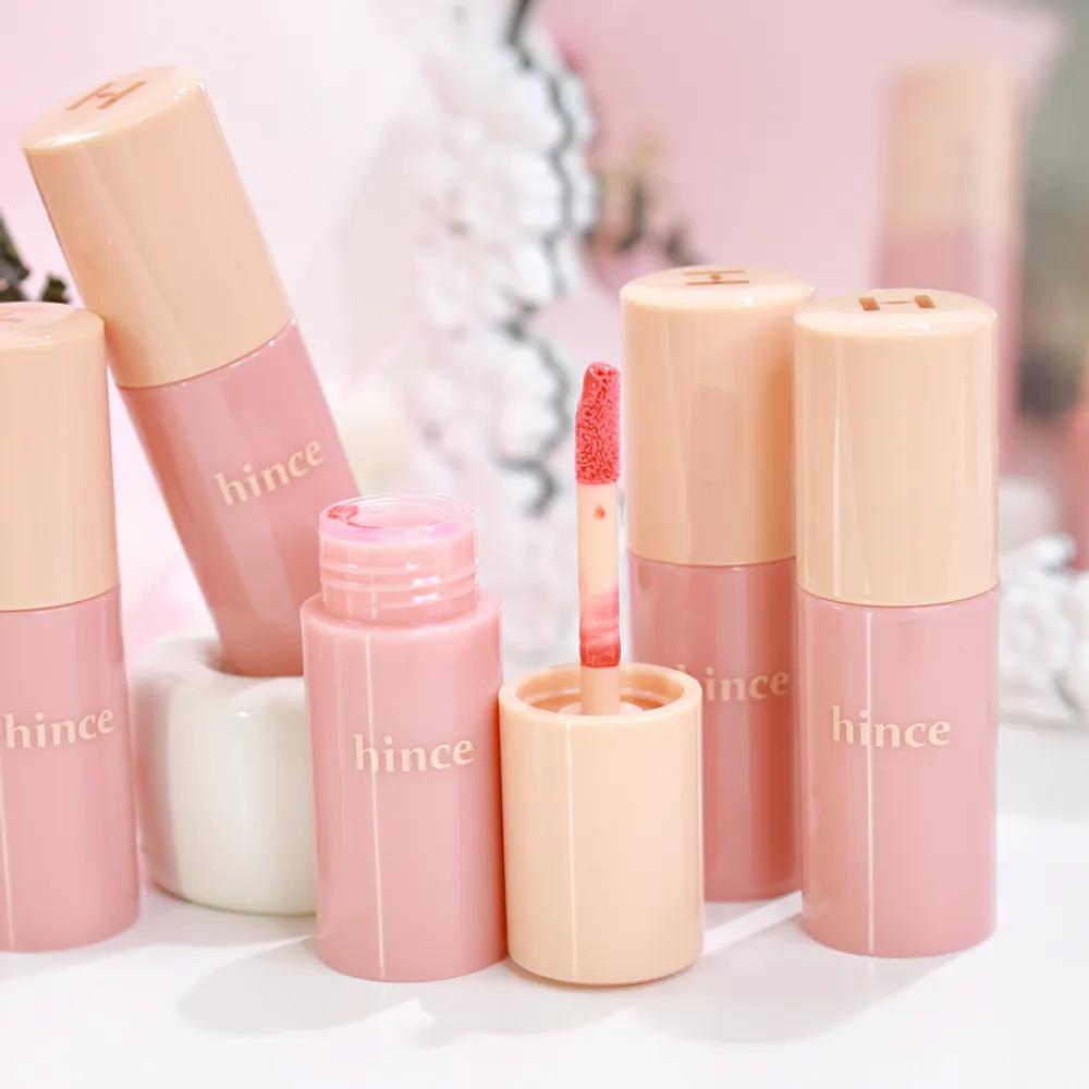 

hince Dewy Liquid Cheek with a transparent gloss and clear, sheer color payoff 01 Warm Freckle