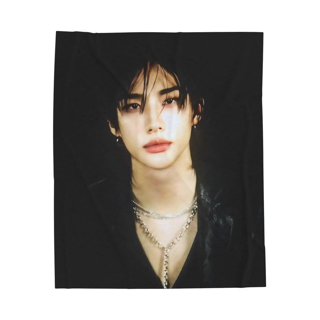 SKZ Hwang Hyun jin Material Tapestry Background Decoration Dormitory Bedhead Living Room Sofa Background Durable Decoration