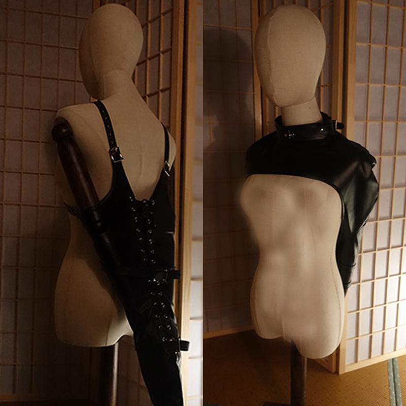 Single-Hand Reverse Glove Restraint for BDSM Training