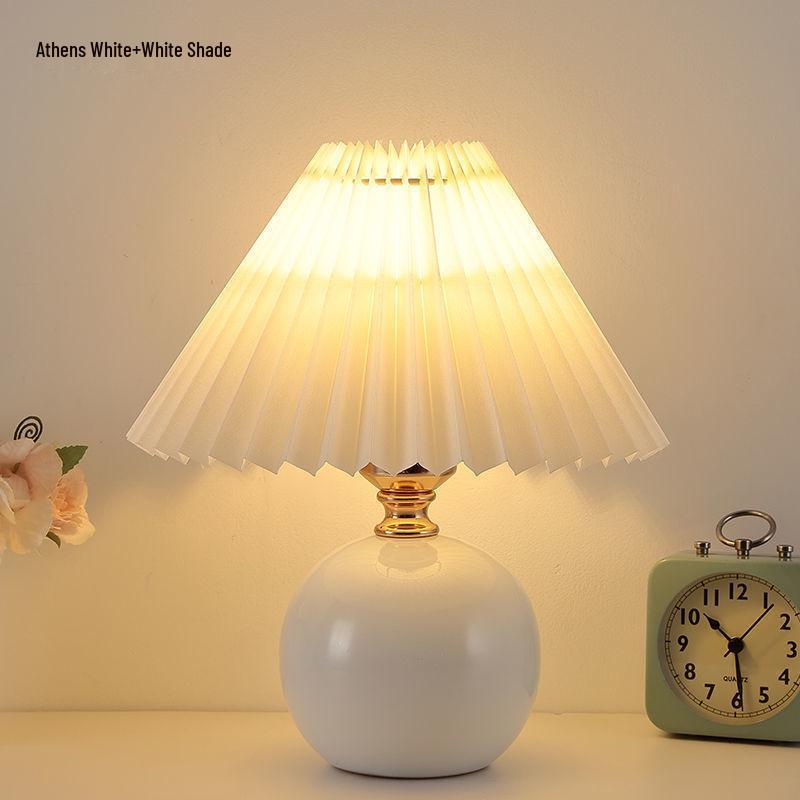 Retro 2025 High-End Eye-Protection Desk Lamp: Luxury Sleep-Aid Atmosphere for Bedroom and Bedside.
