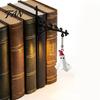 Christmas Ghost Bookshelf Decor Decorative Pendant, Iron Bracket Decor, Halloween And Vintage Style Wall for Indoor Outdoor Home