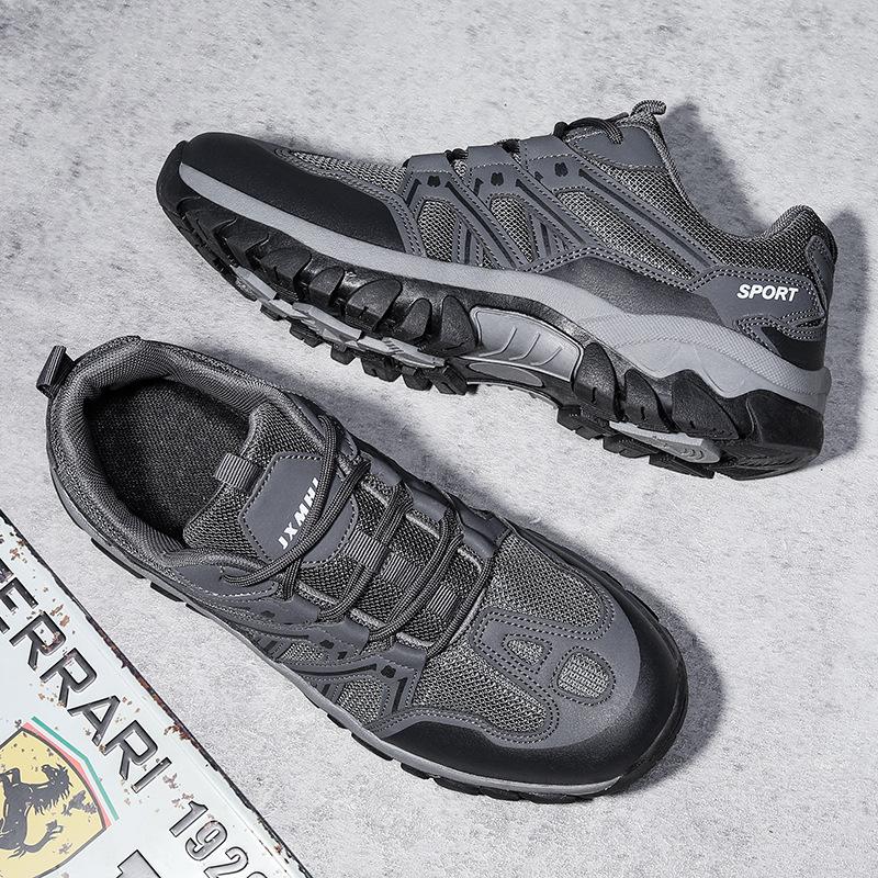 Breathable new large size outdoor couple hiking shoes leisure travel sports shoes