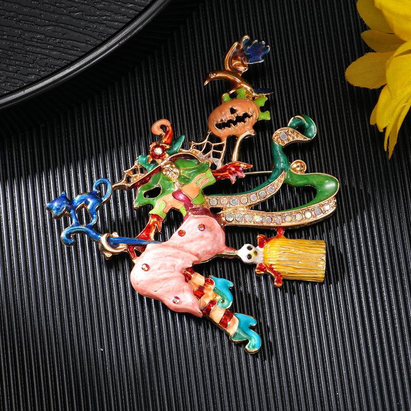 New Halloween Women's High-end Retro Women's Accessories Pumpkin Witch Broom Brooch