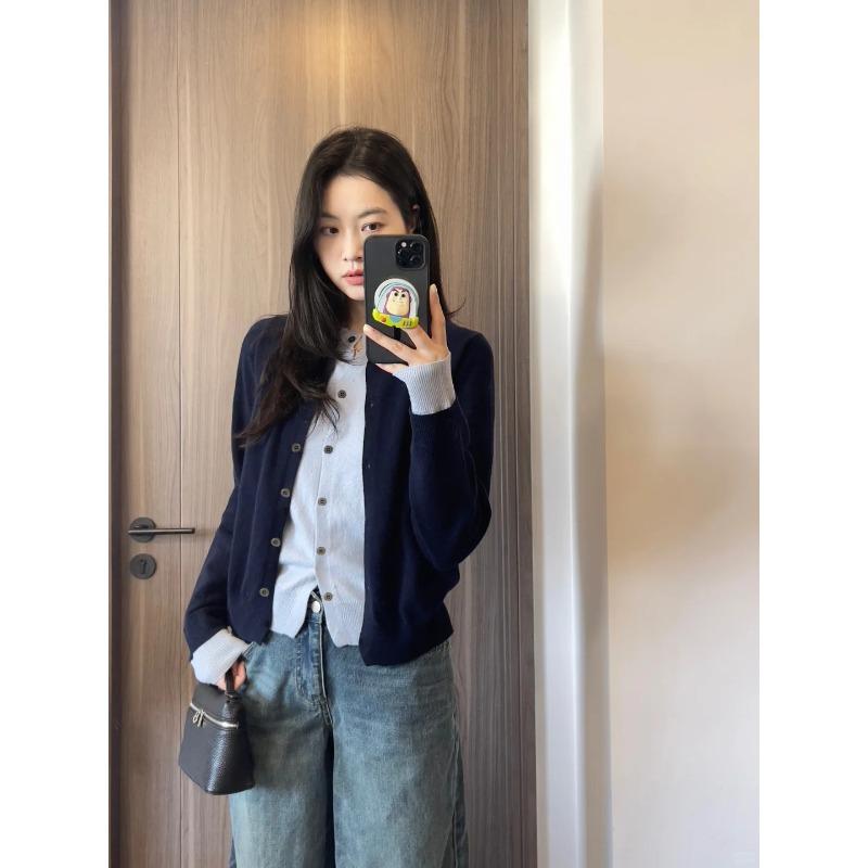 Single-breasted coat top women's spring and autumn contrasting color long-sleeved sweater front shoulder fake two-piece knitted cardigan