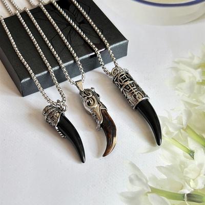 GemChic Unisex Neue personalisierte anmaßende Halskette mit Wolfszähnen, Legierungsanhänger, coole Vintage-Kette, Geburtstags- und Weihnachtsschmuck als Geschenk