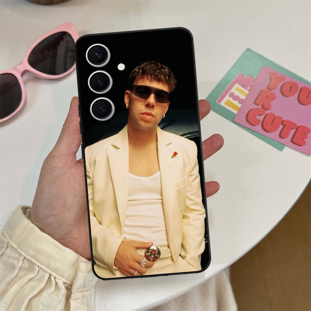 1PC Popular Singer Q-Quevedo Phone Case For Samsung S 24 Fe 25 Ultra Plus 20 Lite 21 30 22 23 24 22 Ultra 5G Fundas