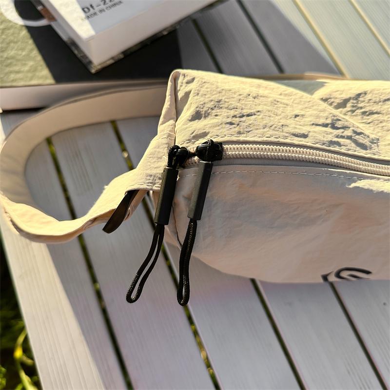 Large Capacity Shoulder Bag Commuter Crossbody Bag