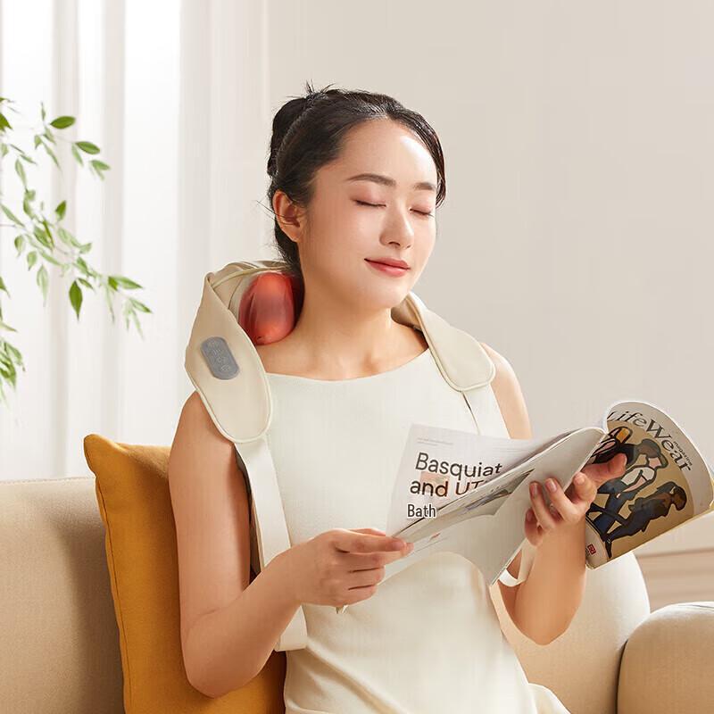 Bear Neck and Shoulder Kneading Massager AMQ-E15H2