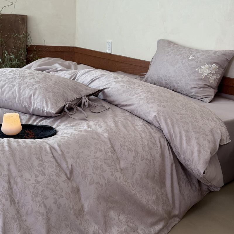Weizhongmei National Style Embroidered 100% Cotton Four-Piece Set: Duvet Cover, Sheet, Fitted Sheet (1.8 Sateen Long-Staple Cotton) 1.2m Bed Sheet 3-Piece Set
