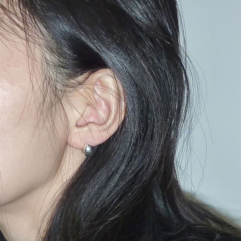 

A BIT MOR EGG OVAL STUD SILVER