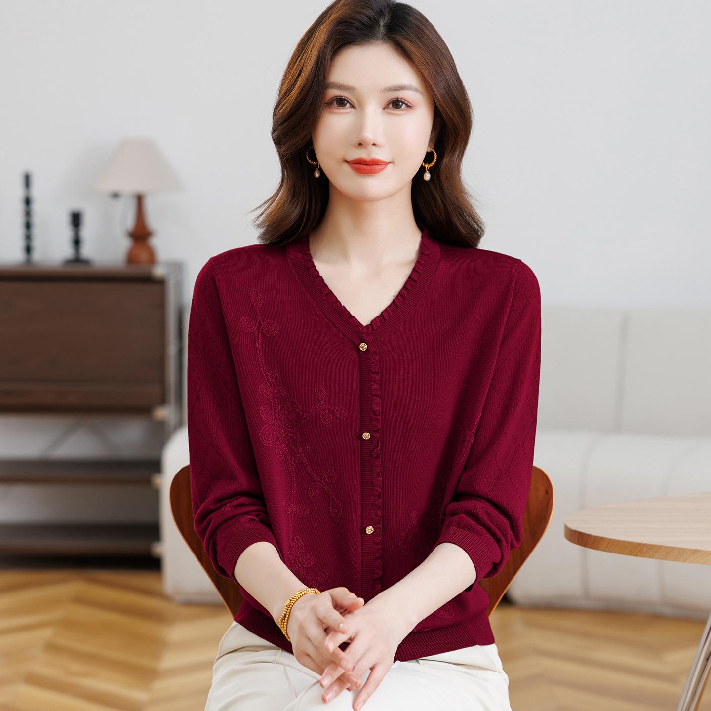 

Chic Plus Size Tencel V-Neck Knit Top for Women 4XL (150-165 kg)