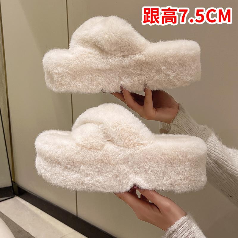 Herbst und Winter Kreuz High Heel 7CM Plüsch Hausschuhe 2025 neu flauschig super dicke Sohle Muffin flauschige Hausschuhe Frauen