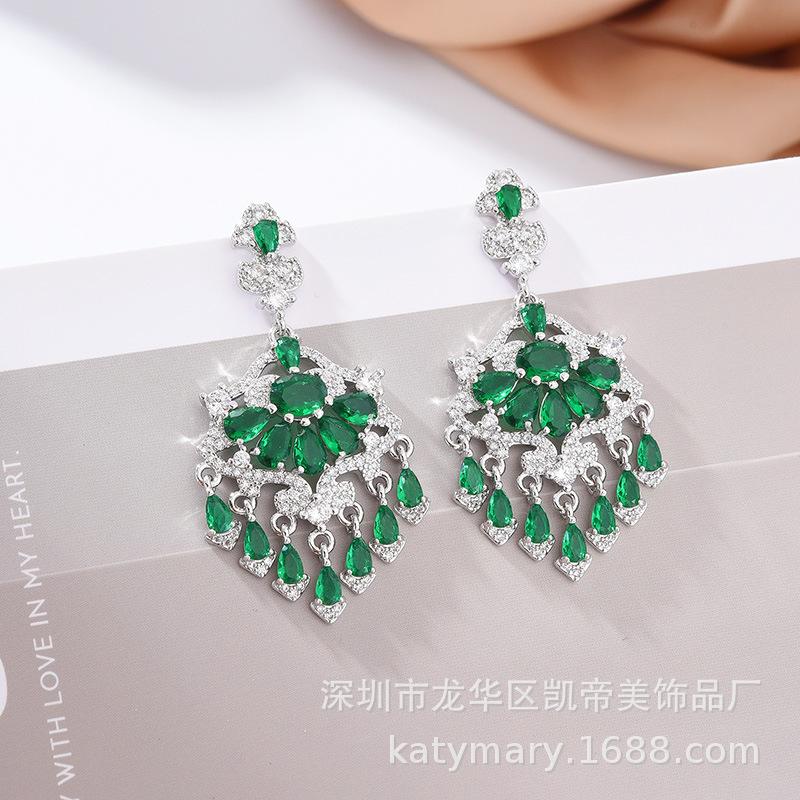 

Guofeng Heavy Industry Wedding Needle Earrings Slightly Inlaid Zircon Charcoal Water Drop Earrings Temperament Earrings зелёный