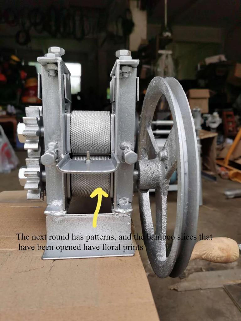 Small Electric Strip Breaking Machine Hand Cranked Opening Strip Layering Tool Bamboo Breaking Household Processing Layering
