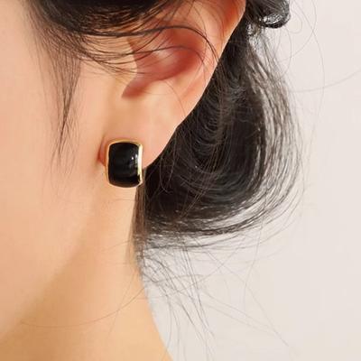 Advanced Sense of Dropping Oil Earrings Female Temperament Small Delicate Earrings Fashion Earrings Niche Vintage Ladies Accessories Elegant Jewelry