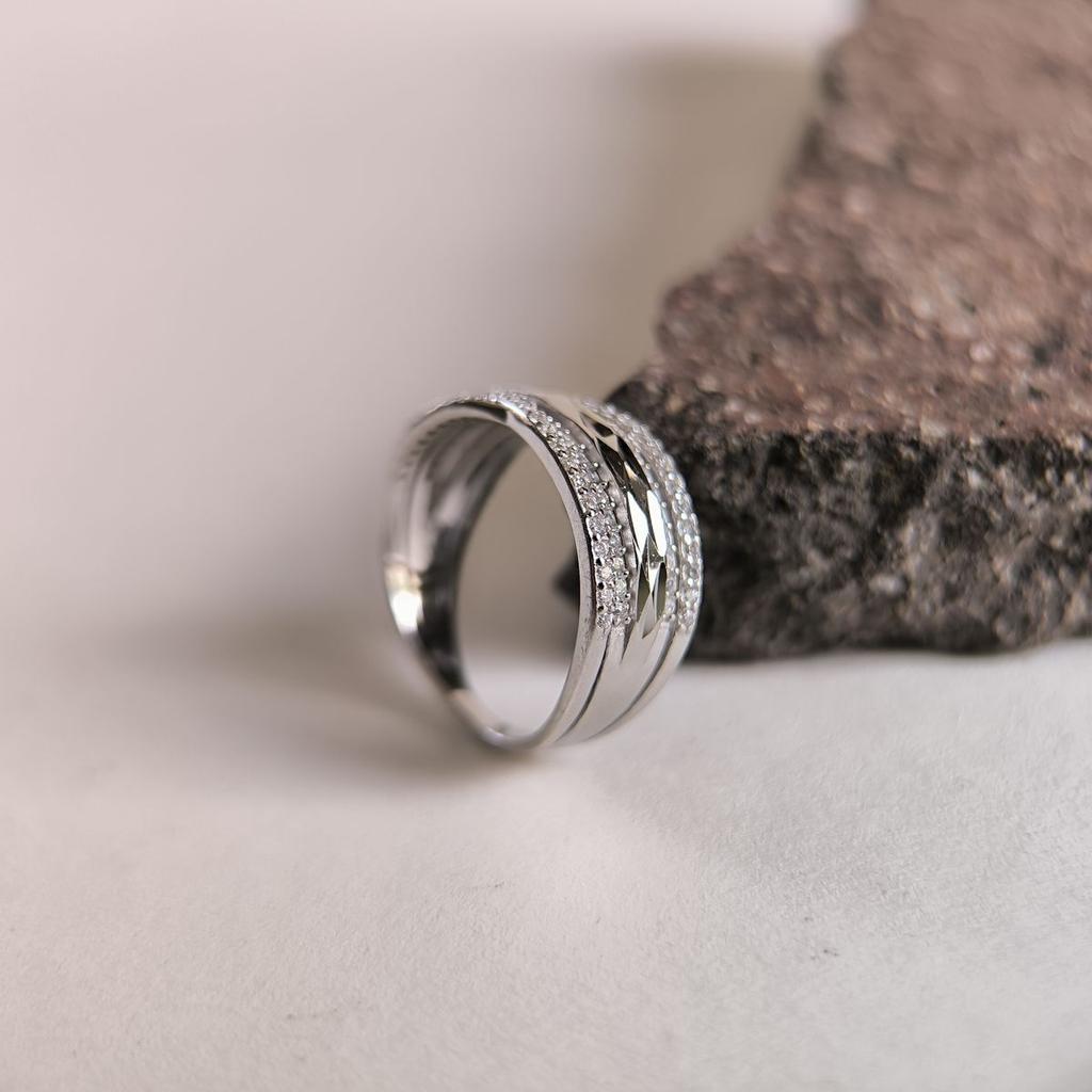 Silver Ring with Cubic Zirconia, Product Weight 3.49 G (2185659)