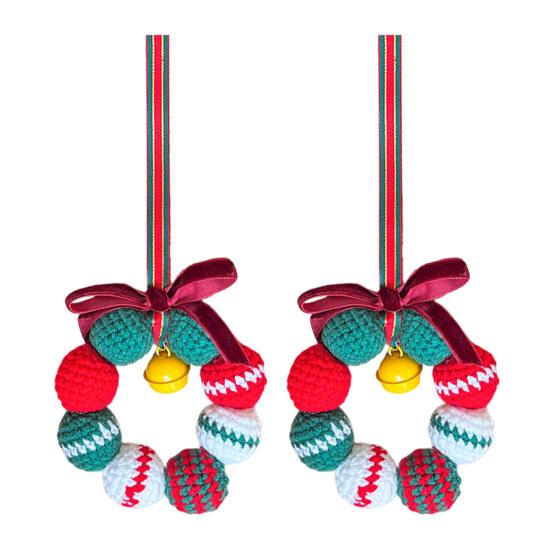 Hand-Knitted Balls Christmas Wreath DIY Knitted Small Wreath Ornament with Mini Jingle Bell for Winter Holiday Home Window Xmas Tree Decor