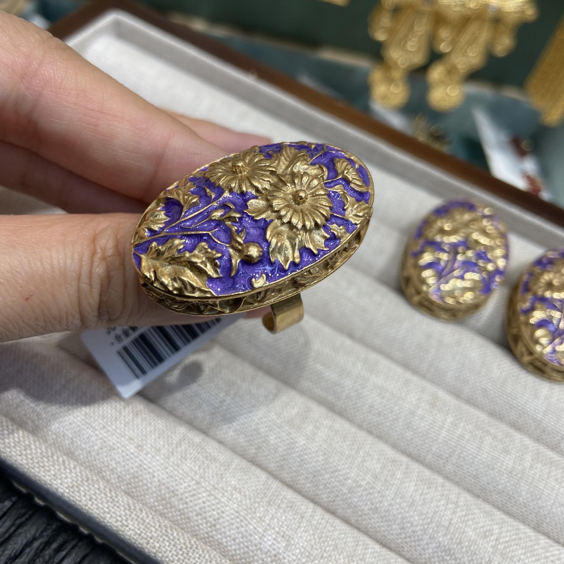 

[Золото] Кольцо Court Ring Vintage Western Color Embossed Floral Egg Ring Black Gold Enamel