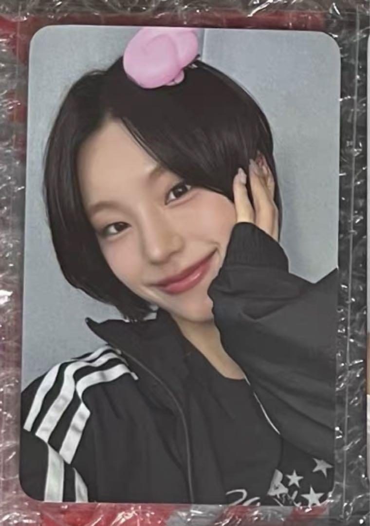 

[USED] itzy GWBG withmuu 1.0 Bonus Trading Card Yeji A