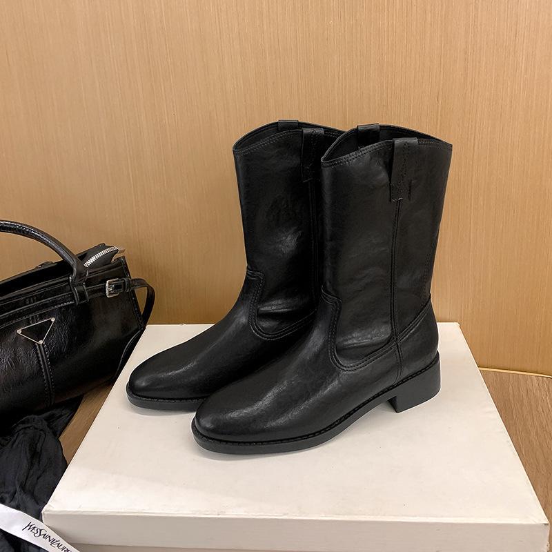 

Женские ботильоны из натуральной кожи в западном стиле с V-образным вырезом: Круглый носок, Массивный каблук, Коллекция Осень/Зима 2025. EU 39