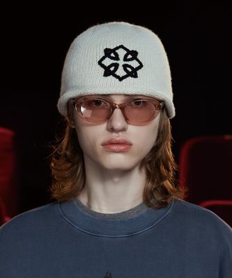 UNALLOYED Symbol Wool Beanie / Ivory
