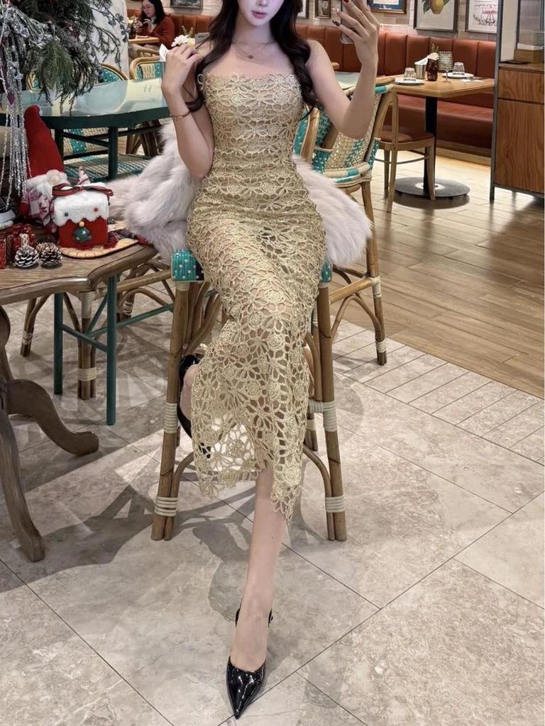 Elegant Women's Lace Evening Gown - Waist-Cinching, Hollow Floral Design