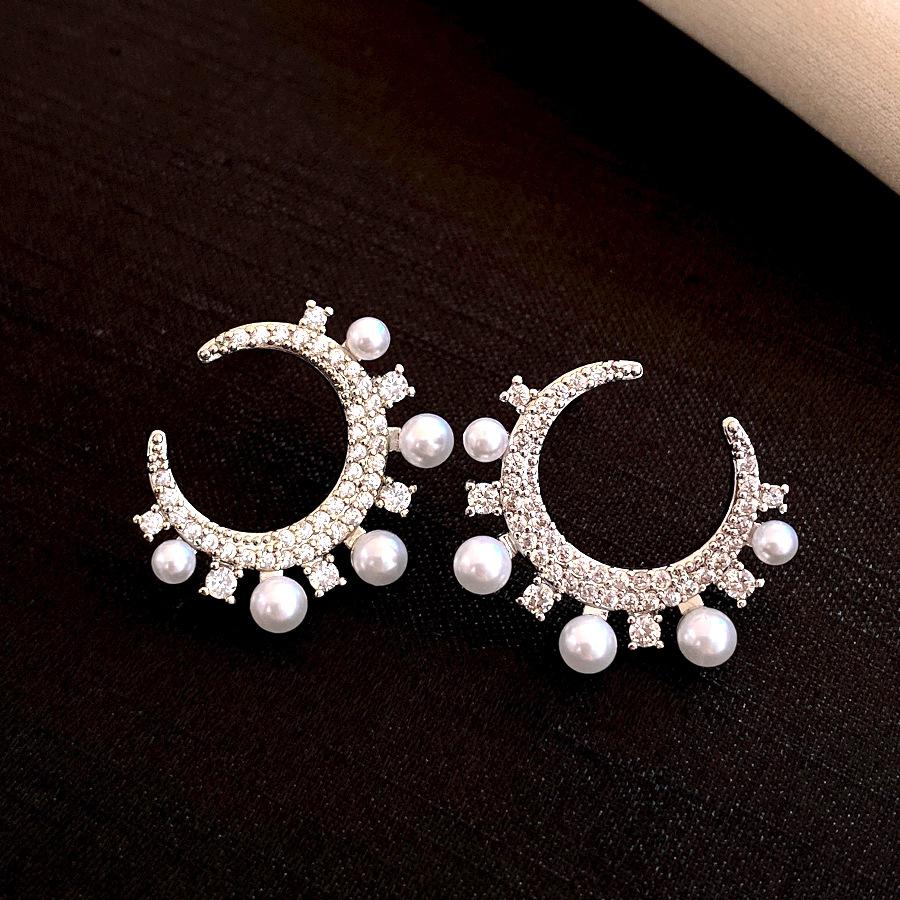 

French exquisite zircon C-shaped geometric pearl earrings stud earrings temperament earrings women