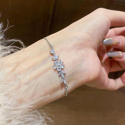 Korean Zircon Flower Adjustable Bracelet: Elegant High-End Fashion Jewelry