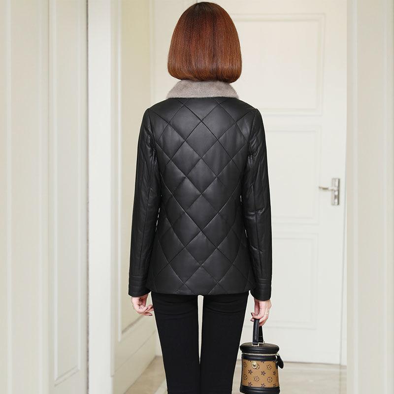 Thick and Comfortable Winter Coat for Women Black Suitable for Various Occasions