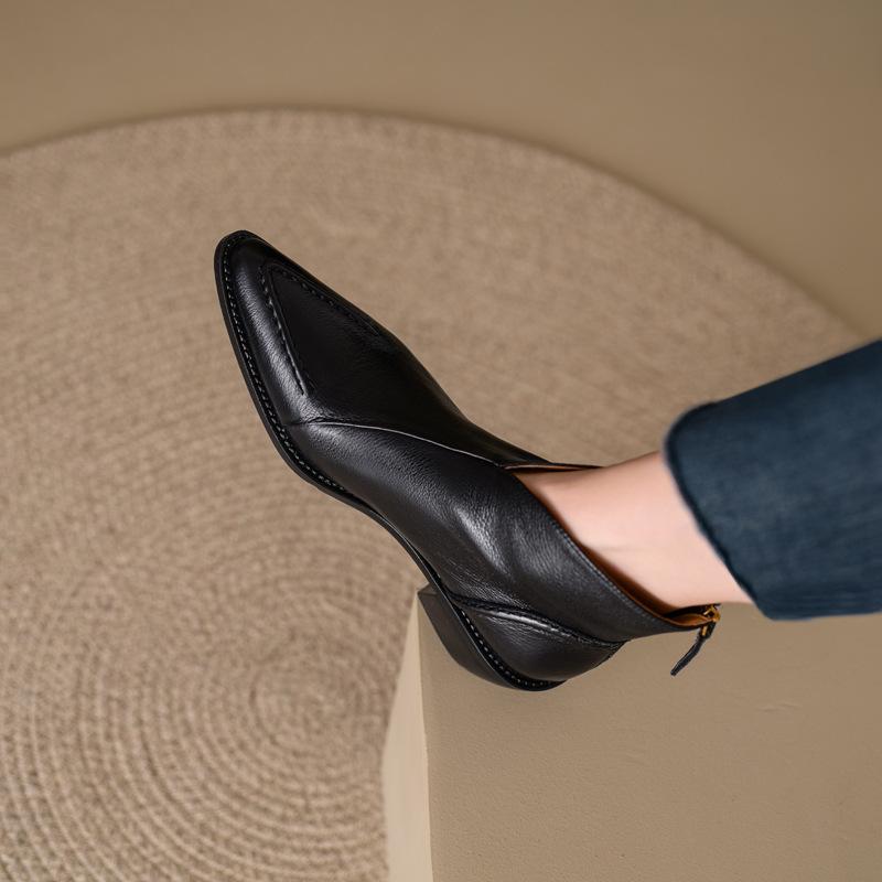 Pointed Thick Heel Short Boots Women's Autumn and Winter New Women's Boots Retro Handmade Low Heel Small Leather Boots Single Boots