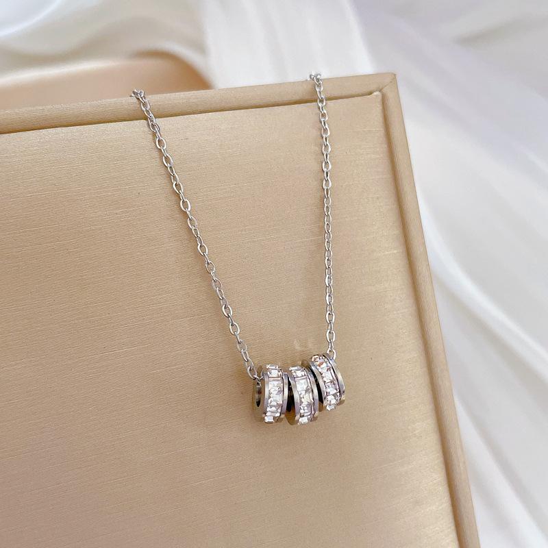 

Three-Ring Diamond-Encrusted Small Waist Minimalist Wind Furnace Real Gold Necklace Female Collarbone Chain