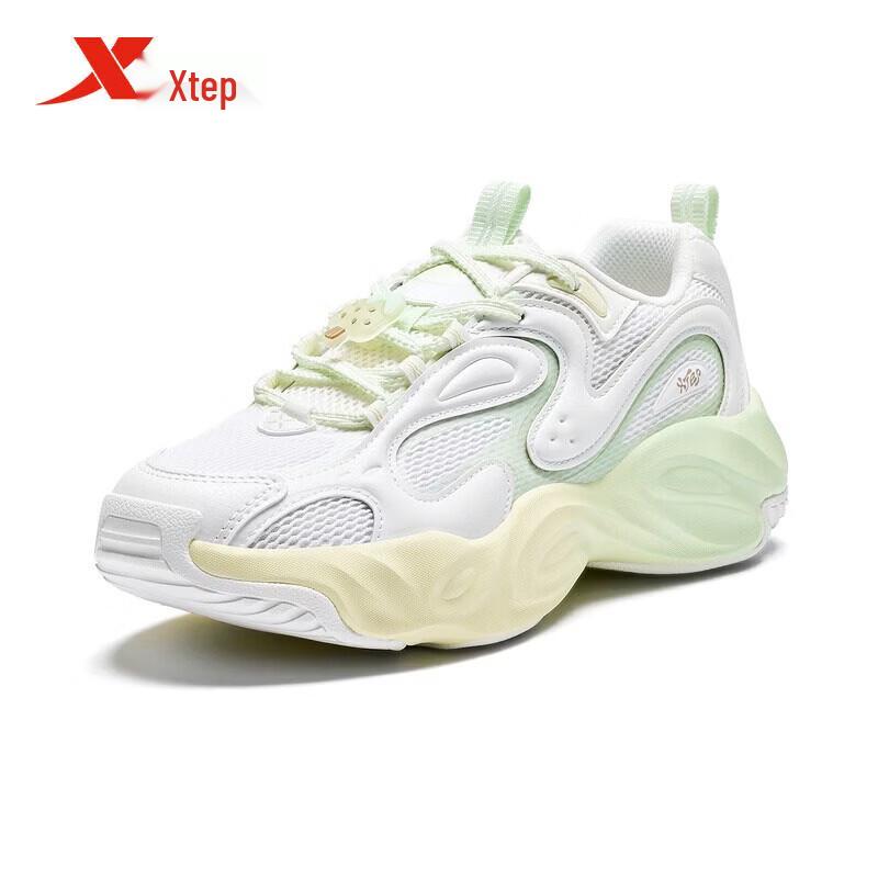 XTEP Women's Elevated Dad Sneakers 974218320009