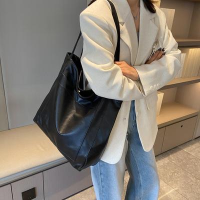 Retro Oil Wax Leather Portable Shoulder Bag Large Capacity Fashionable New Tote Bag Bag Bag with Pocket Women's Soft Leather Bag
