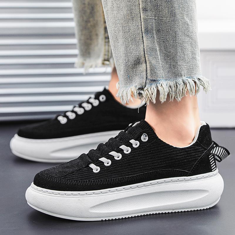 

Корейская версия мужской обуви 2024 года, новые летние дышащие кроссовки для спорта и отдыха, мужские толстые подошвы и высокие кроссовки 39 чёрный