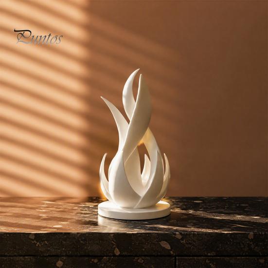 Elegante Schwarz-Weiß-Ornamente 3D-gedruckte abstrakte Flammen-Skulptur, modern-minimalistisches verdrehtes Kunstwerk, zeitgenössisches Büro-Regal-Accessoire, Statue