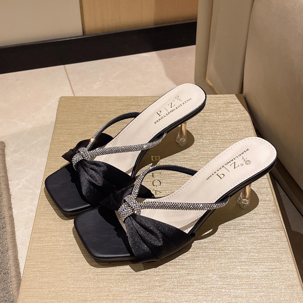 

Black word with satin rhinestones 2025 summer new high heels cool slippers sandals women s bow open-toe wear 35 чёрный