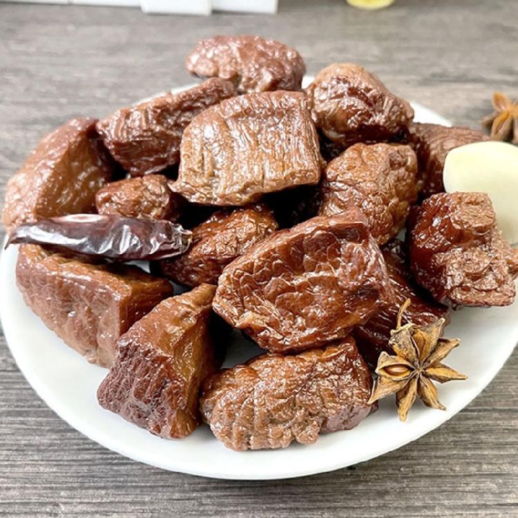 Pack of 6Pcs Artificial Steak Keychain Key Holder Bag Charm For Key Organization and Backpacks Keychain Accessories