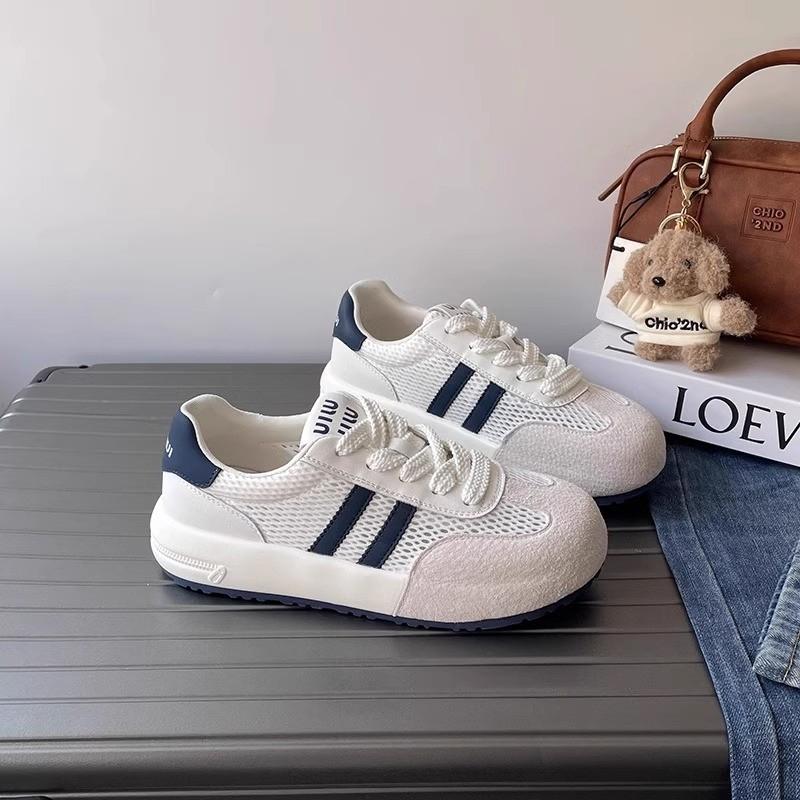 Fashion 2024 Spring Autumn Children's Shoes Candy Colored Children's De Training Shoes Men Women's Vintage Velvet Casual Student Board