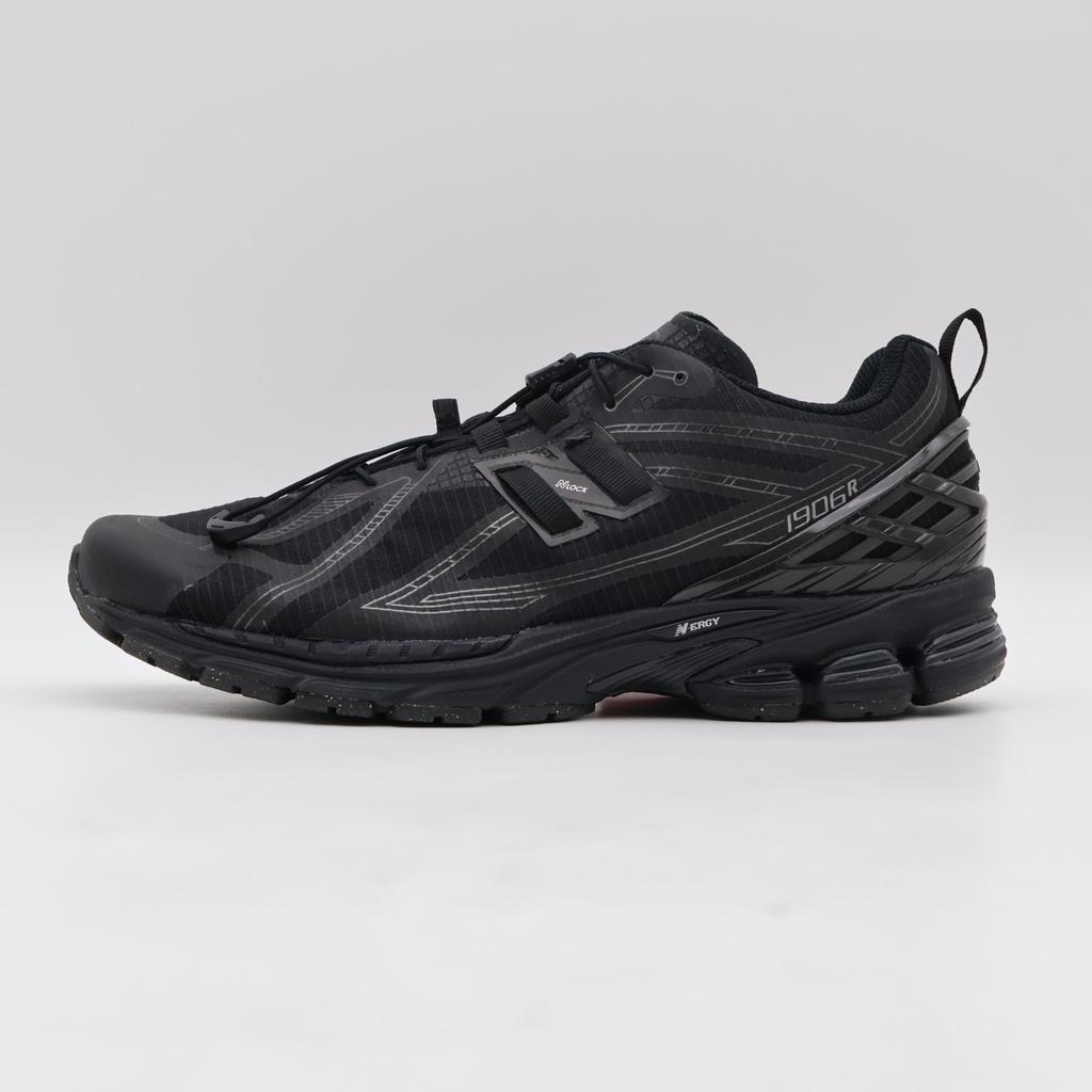 U1906RNB New Balance 1906R Triple Black (Men's)