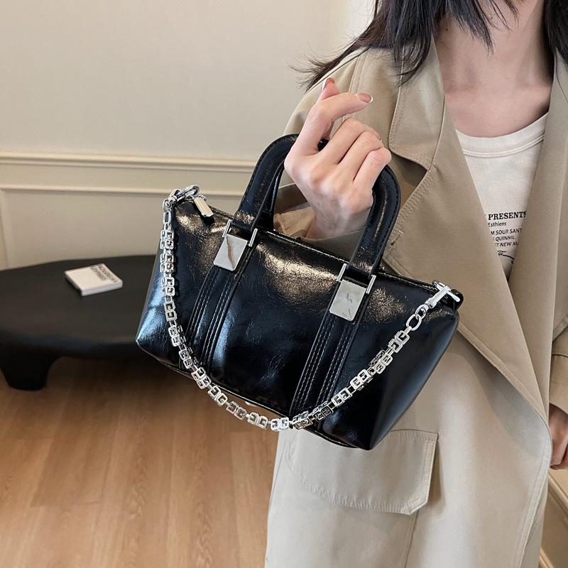 Chain Small Square Bag Design Sense Handbag Women's Trendy Retro Simple and Versatile Commuter Shoulder Messenger Bag