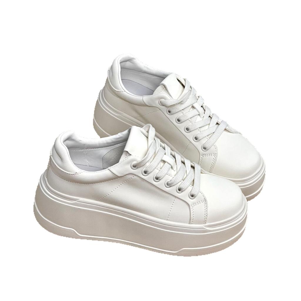 Lässige vielseitige Board-Schuhe zum Schnüren Leder Muffin dicke Sohle erhöhend College-Stil Damen weiße Schuhe