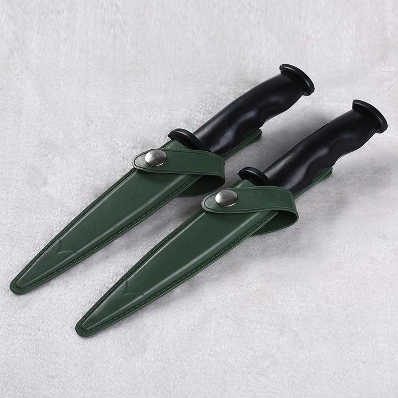 Training Rubber Dagger Prop for Simulation and Film Performance